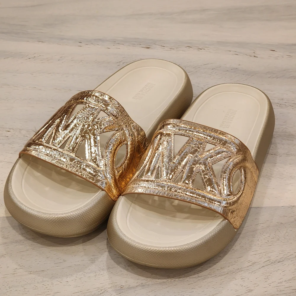 MICHAEL Michael Kors Splash Metallic Pale Gold Leather Slide Sandal Size 9 - Picture 4 of 11